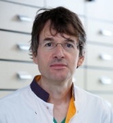 Dr Van den Bosch Thierry